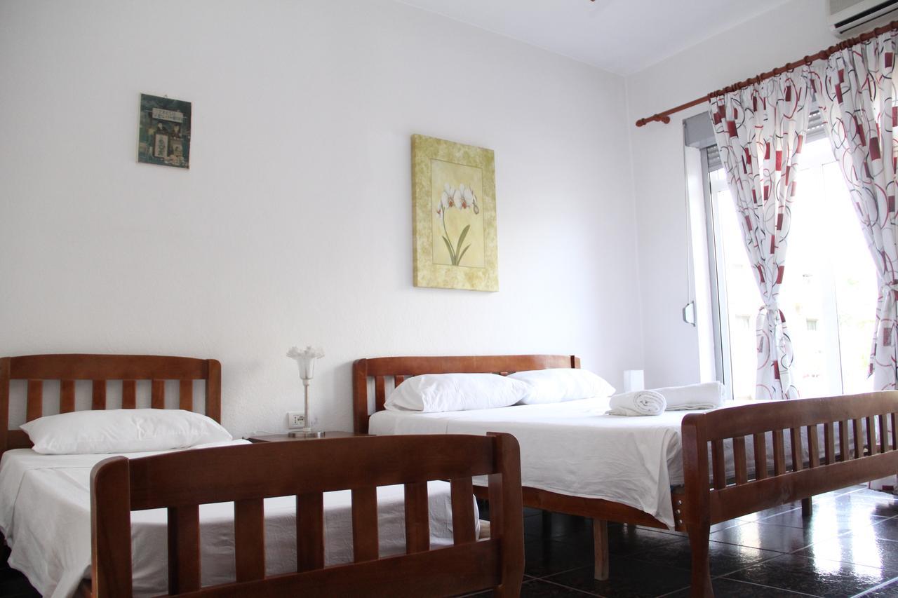 Hotel Italia Tirana Buitenkant foto