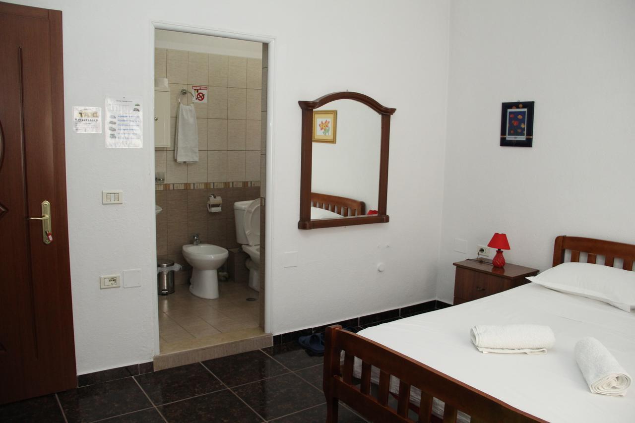 Hotel Italia Tirana Buitenkant foto