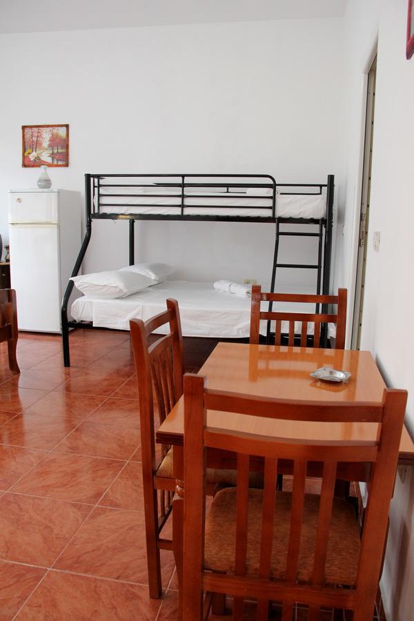 Hotel Italia Tirana Buitenkant foto