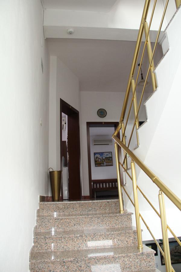 Hotel Italia Tirana Buitenkant foto