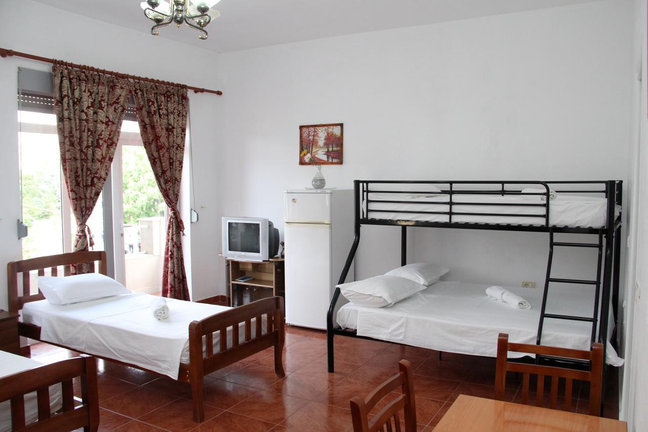 Hotel Italia Tirana Buitenkant foto